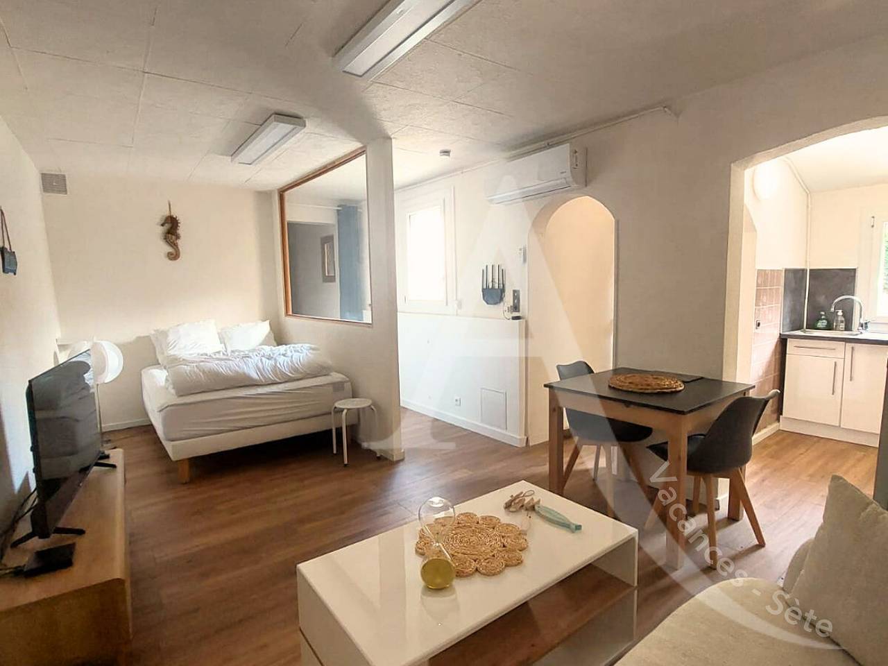 Studio entier, 051 / Studio Clim, Wifi Et Terrasse in Sète, Côte méditerranéenne (France)