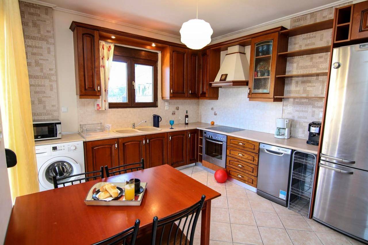 Villa in Nikiana, Alexandros