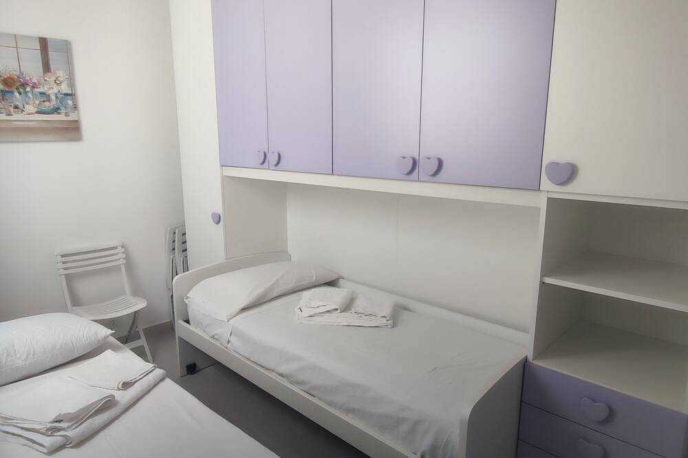 Entire apartment, Donna Beatrice Ammare beach house in Scicli, Ragusa Province