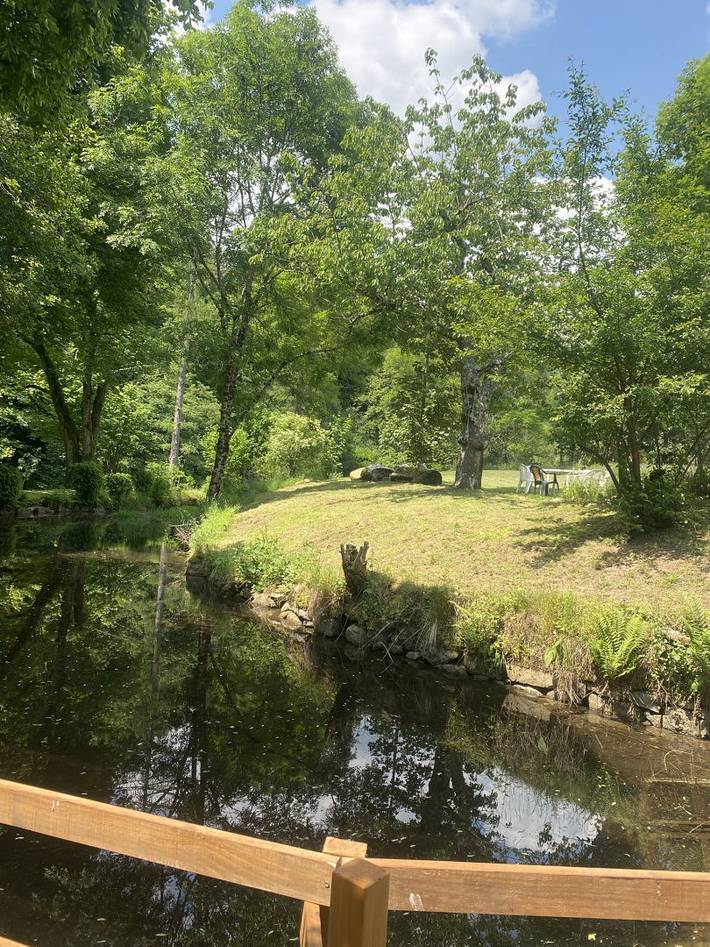 Gîte pour 15 personnes, avec jardin à Marcols-les-Eaux - 4