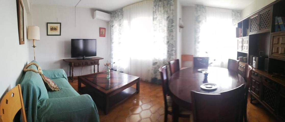 Apartamento de vacaciones para 5 personas, con jardín y vistas - 1