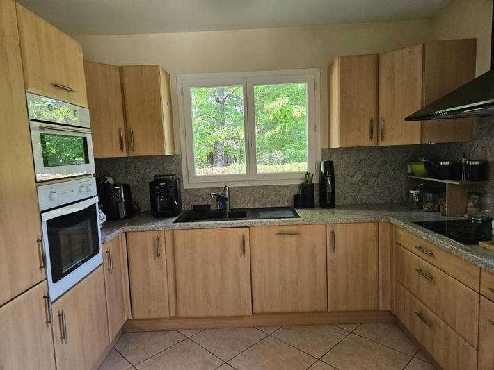 Gîte pour 2 personnes, avec piscine ainsi que jardin et terrasse à Léognan - 2