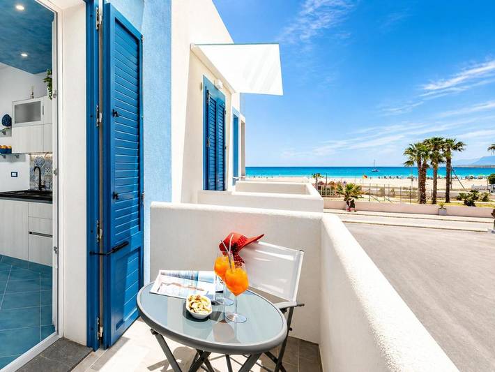 Apartamento de vacaciones para 2 personas, con piscina además de balcón y jacuzzi, Familias con niños - 1