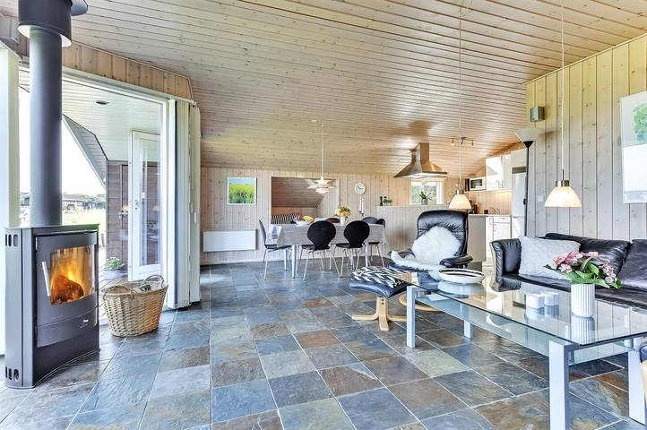 Ferienhaus für 8 Personen, mit Whirlpool und Terrasse sowie Sauna in Nordborg - 4