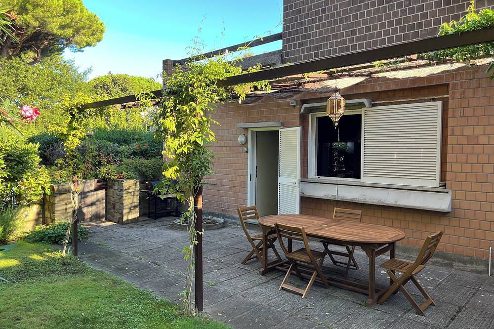 Apartment with garden and veranda in Punta Ala - Relaxation, Sea and Nature in Castiglione della Pescaia, Provincie Grosseto