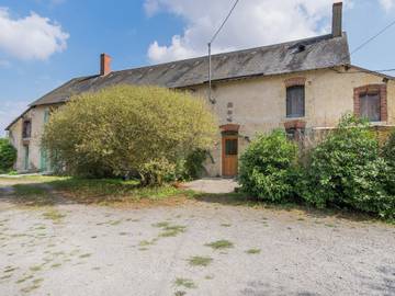 Maison de campagne pour 4 personnes, avec terrasse ainsi que piscine et jardin, adapté aux familles à Giroux