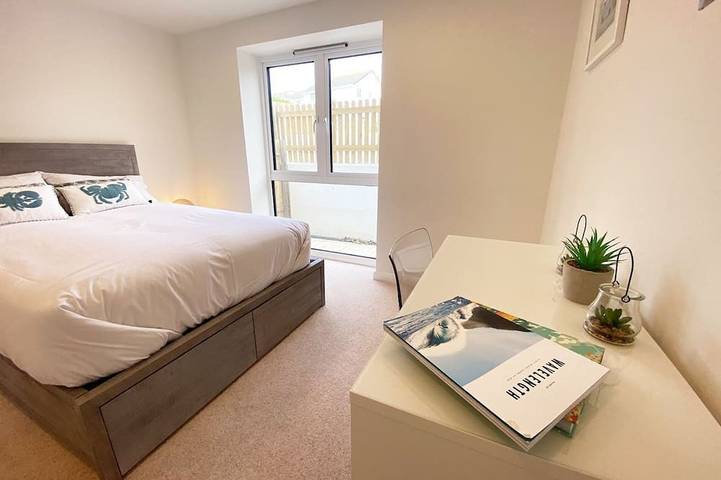 Apartamento entero, Watergate View 2 is a 2 bed brand new coastal apartment in Porth in Newquay, Cornualles
