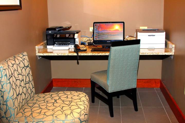 Ganzes Studio, Studio für 2 Personen mit Pool in Onondaga County