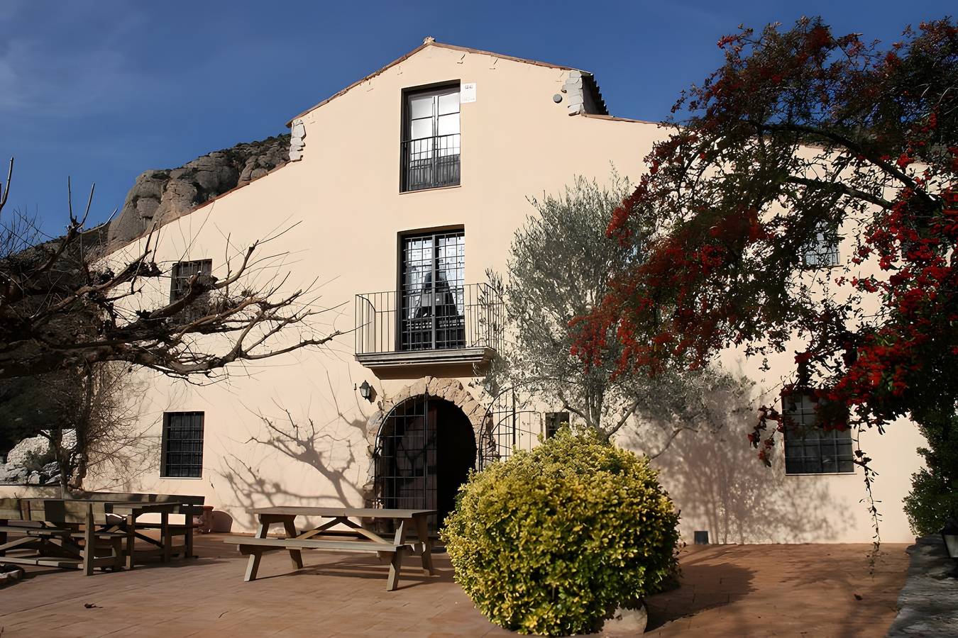 Landhaus 'Casa Rural Can Sisquet' mit Bergblick, privatem Pool und Wlan in Camarasa, Noguera