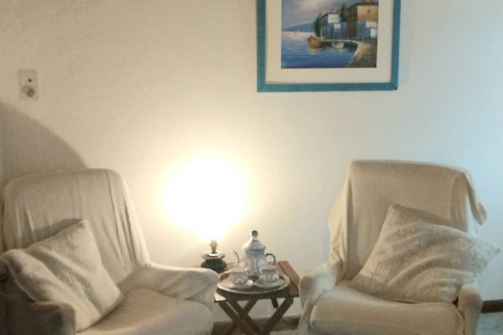 Vos Nuits Sans Canicule En Margeride ! in Rieutort-de-Randon, Région de Mende