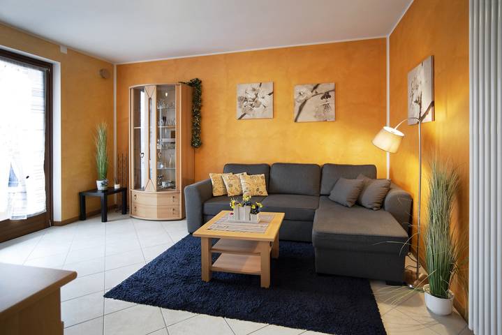 Ferienwohnung für 4 Personen, mit Garten und Whirlpool, kinderfreundlich in San Zeno di Montagna