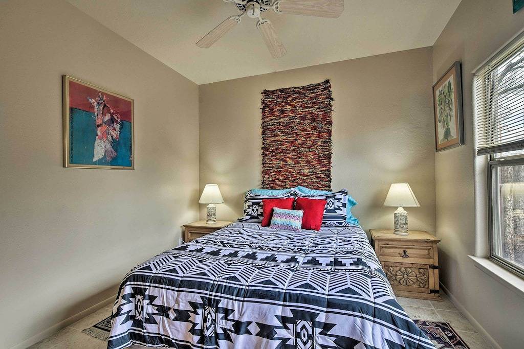 Neu! Adobe House w / Patio 1. 6 Mi.Nr. zum Santa Fe Plaza in Santa Fe, Santa Fe County