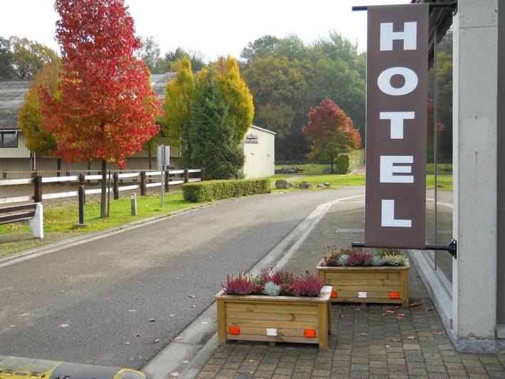 Hôtel pour 2 personnes, avec terrasse et jardin, animaux acceptés à Lobbes - 2