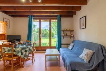 Gîte pour 8 personnes, avec jardin dans Balnéa