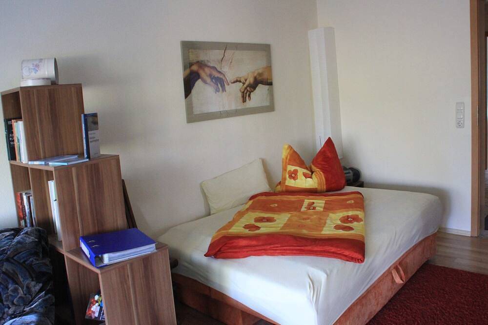 Ganze Wohnung, Sonnige Ferienwohnung am Wald / Büdnerreihe in Heiligenhagen, Satow