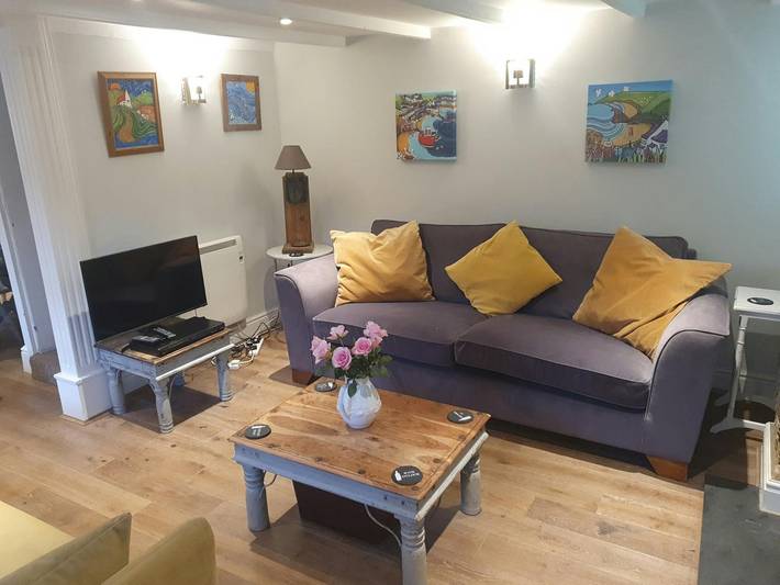 Cottage for 8 people, with garden and terrace in Llangrannog