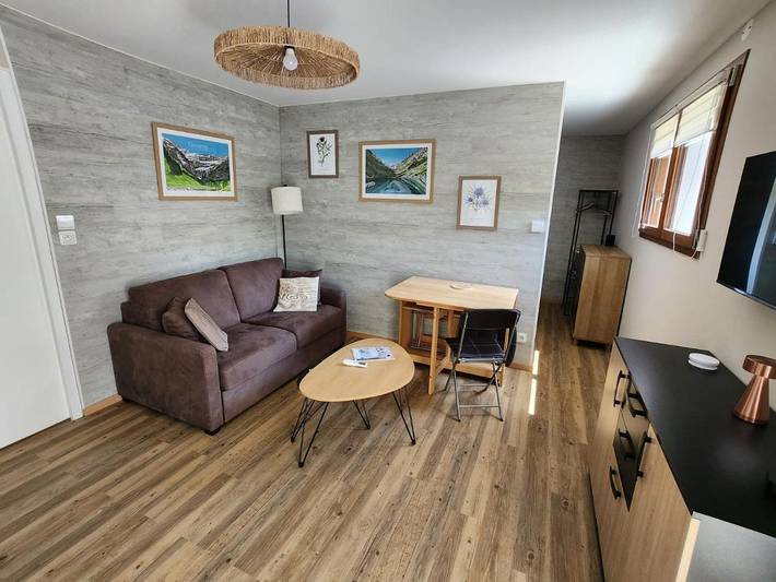 Gîte pour 2 personnes, avec Terrasse et Jardin à Agos-Vidalos - 2