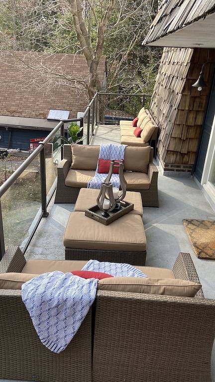 Holiday rental for 17 people, with garden and hot tub in Ontario