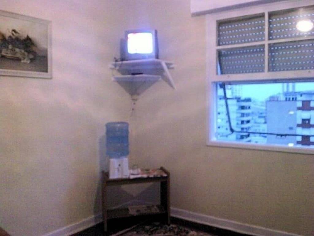 Ganze Wohnung, Kit am Embaré Beach. in Santos, Baixada Santista