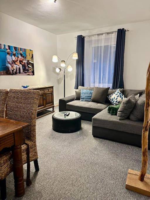 Ferienwohnung für 8 Personen, mit Balkon und Terrasse sowie Ausblick in Kall