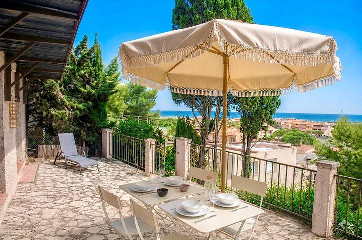 Location de vacances pour 4 personnes, avec vue ainsi que balcon et jardin dans Plage Leucate Barcares (Leucate)