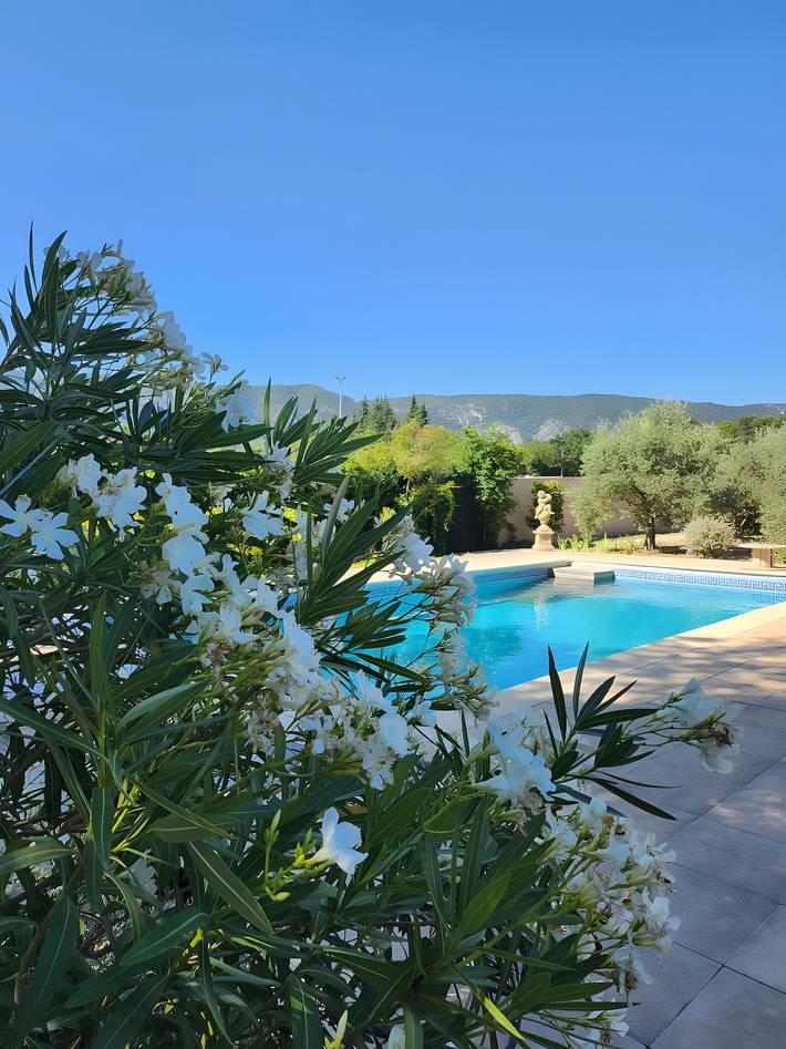 Maison de vacances pour 4 personnes, avec jardin dans le Luberon