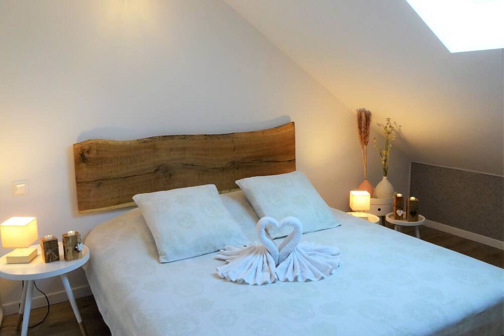 Appartement entier, Au cœur du vignoble - Spa, massages près de Reims in Unchair, Marne