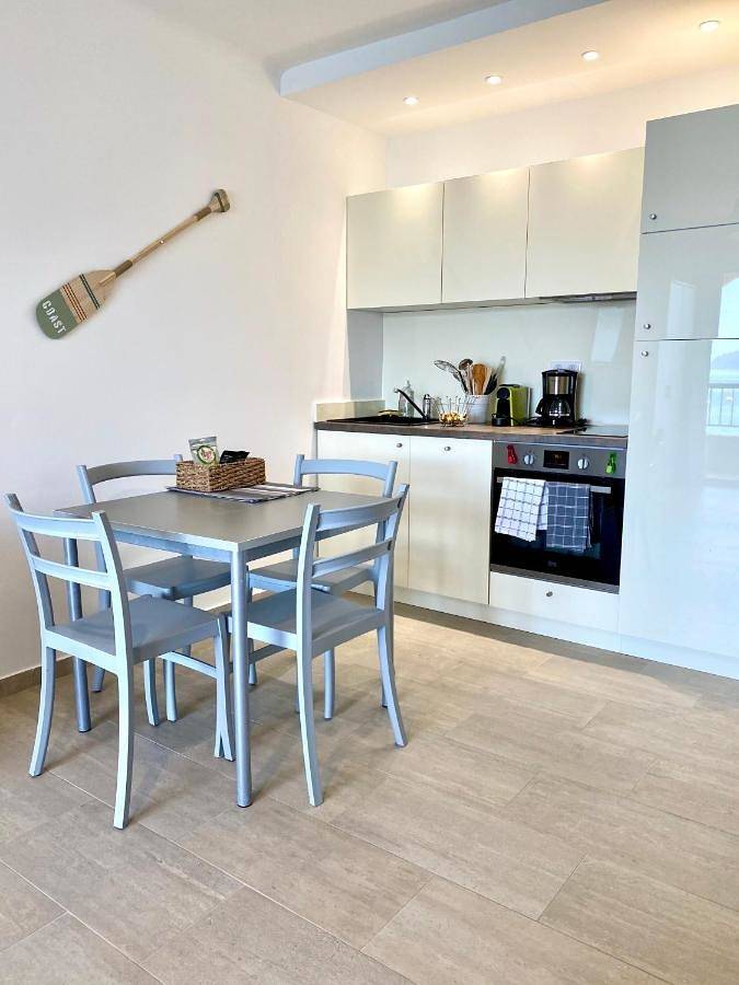 Gîte pour 2 personnes, avec balcon et vue dans Plage de Tiuccia - 4