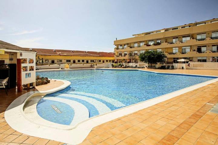 Village para 4 personas, con jardín además de terraza y piscina para niños en Tenerife