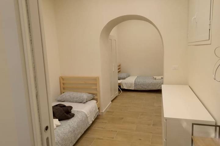 Appartement entier, Appartamento Appena Ristrutturato di Fronte al Duomo di Napoli, Centro Storico in Naples, Province de Naples