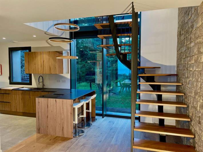 Location de vacances pour 10 personnes, avec jacuzzi et sauna ainsi que jardin et piscine dans Plage de l'île-à-Poule - 3