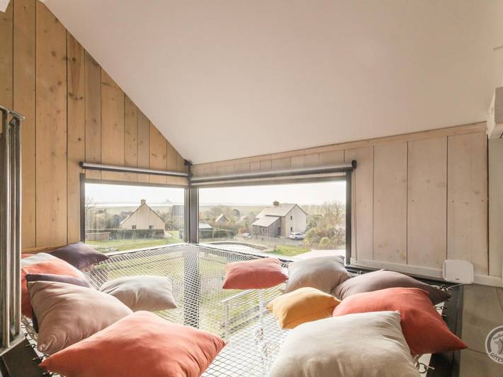 Gîte pour 6 personnes, avec jacuzzi ainsi que jardin et terrasse à Vains - 2