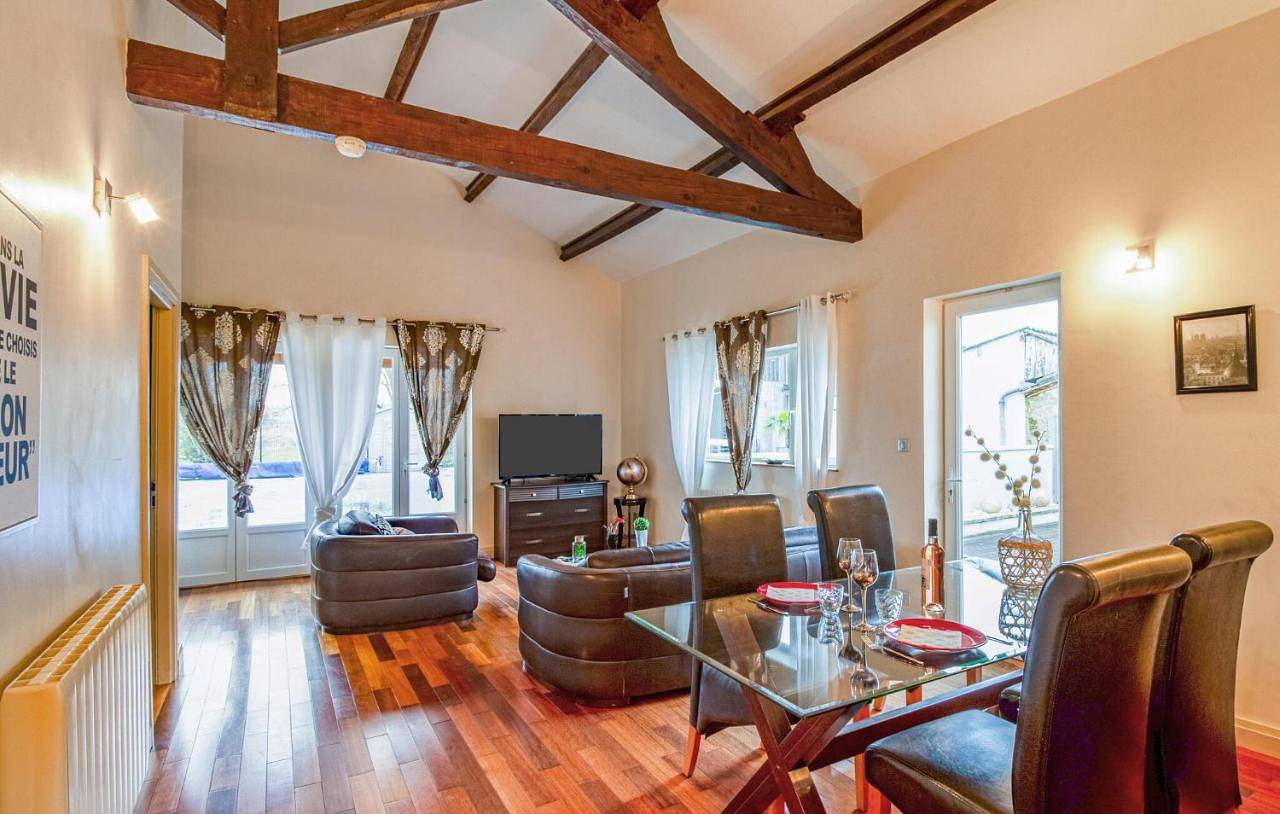 One-Bedroom Holiday Home in Savignac-sur-Leyze, Région de Villeneuve-sur-Lot