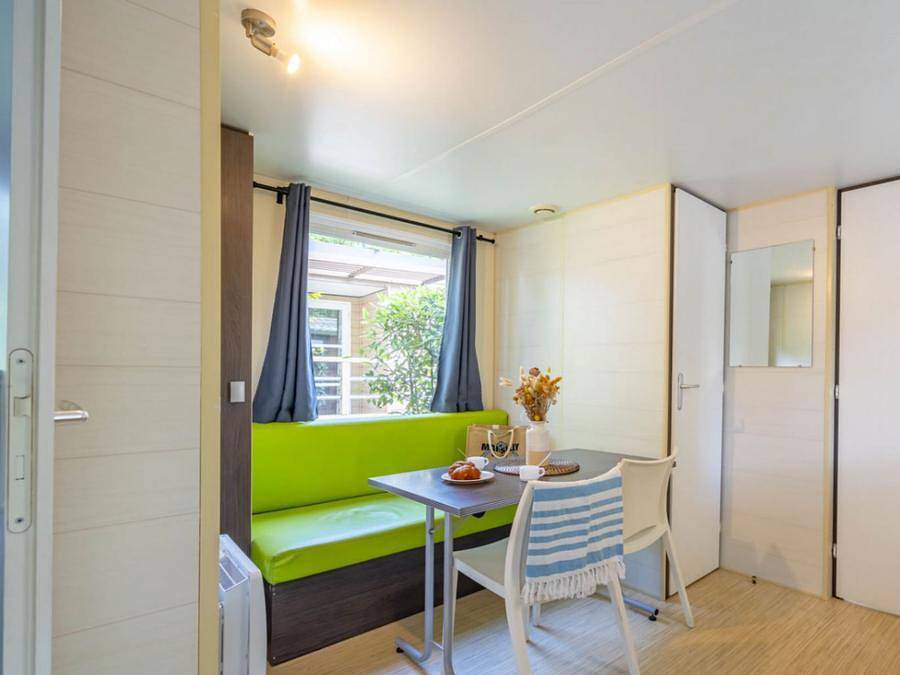 Camping Paradis Au port de l'houmeau. - Mobilhome 4 personnes - 2 Chambres - Bronze - 4 personnes in L'Houmeau, Région de La Rochelle