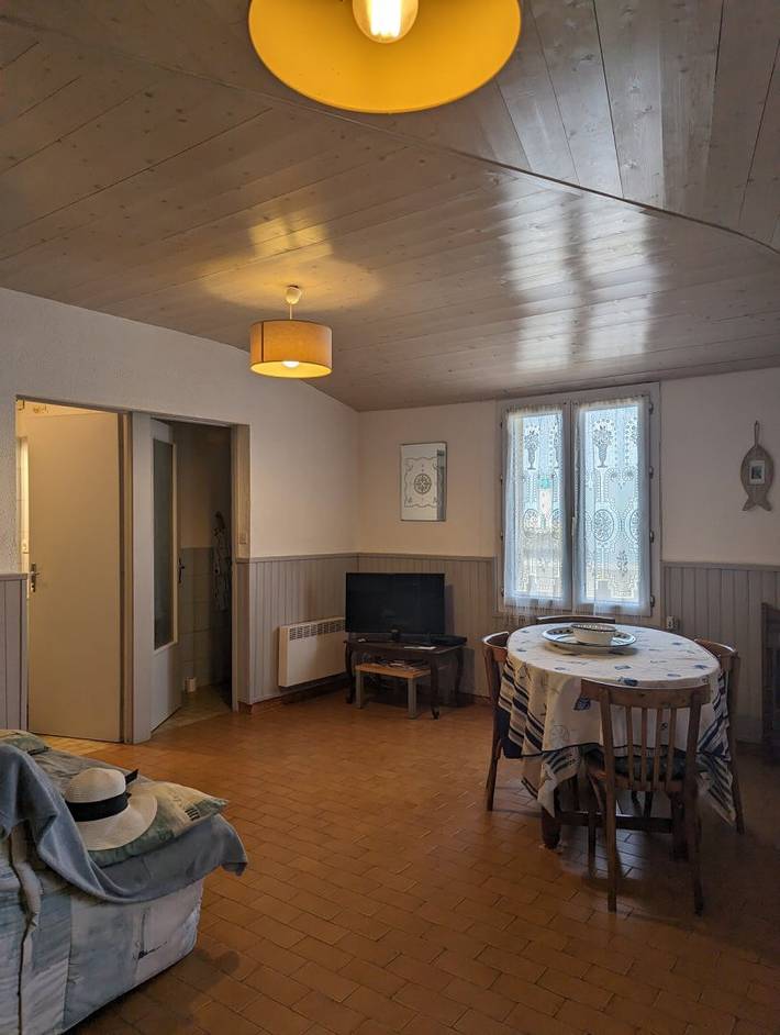 Gîte pour 4 personnes, avec jardin et terrasse, animaux acceptés