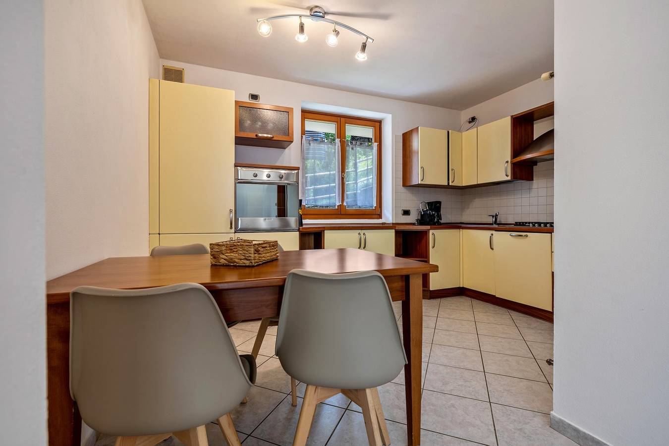 Appartement 'Casa Valentina' met Uitzicht op de Bergen en Privé Terras, foto 9
