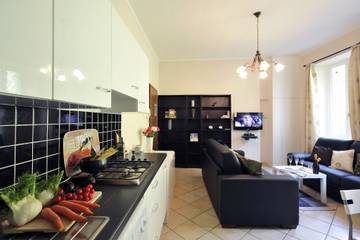 Vacation Rental for 4 Guests in Comune di Carlazzo, Lago di Lugano (Italy), Picture 3