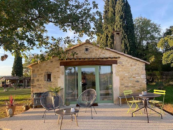 Maison de vacances pour 2 personnes, avec Jacuzzi et Terrasse ainsi que Jardin et Vue