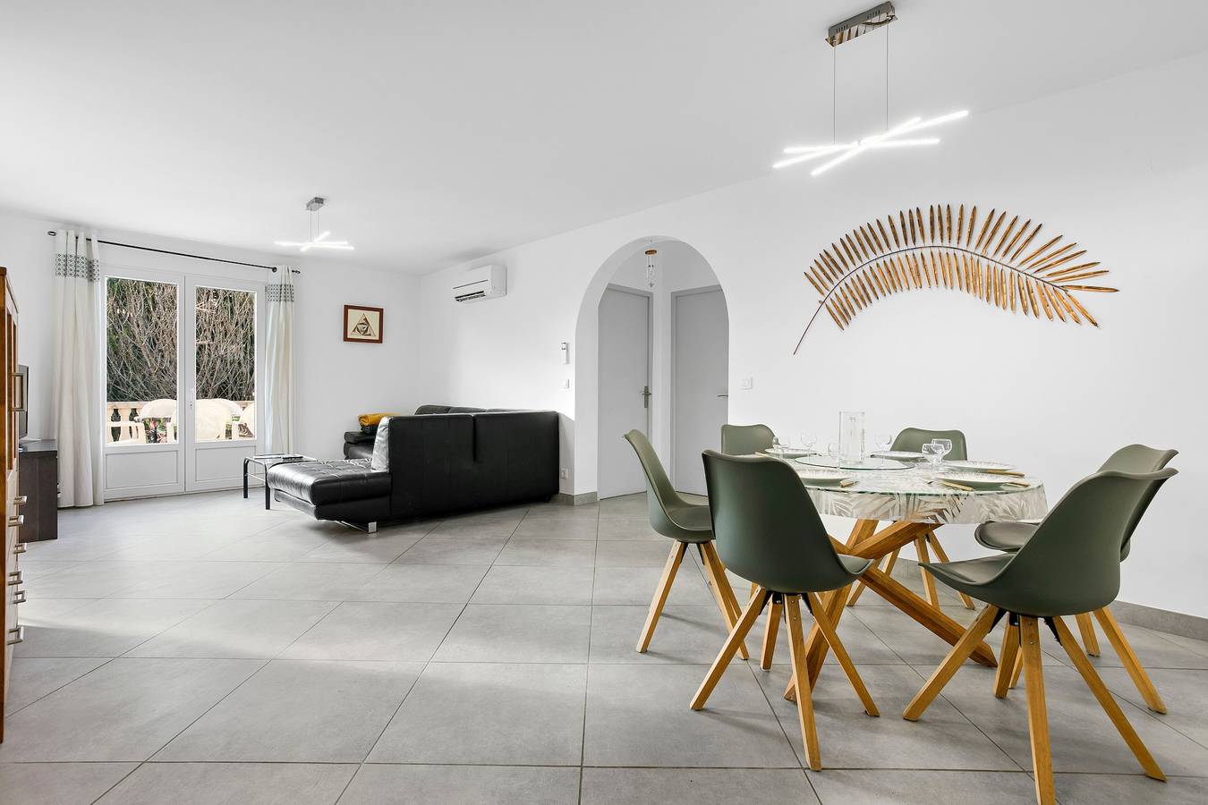 Maison de vacances 'Les Vignes' avec terrasse privée, piscine, jardin privé et climatisation in Saint-Raphaël, Côte méditerranéenne (France)