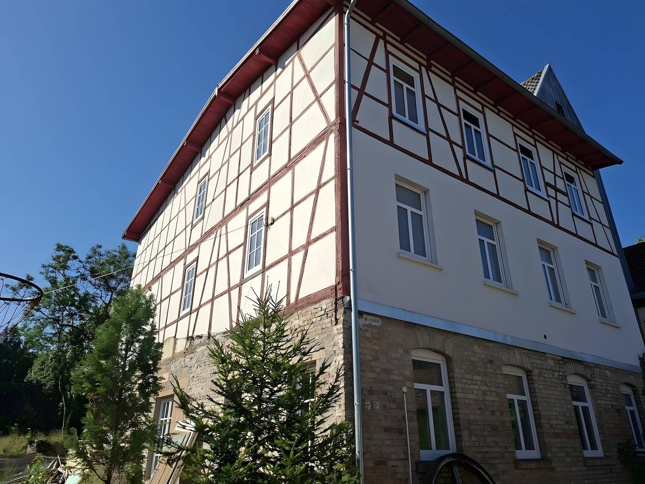 Ganze Wohnung, Holiday Apartment Henry - Auszeit unter alten Balken in Arnstadt, Thüringer Kernland