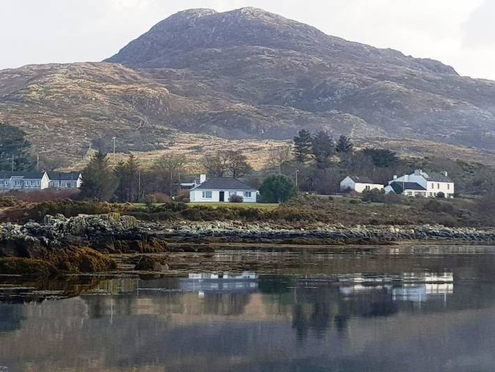 Ferienhaus für 6 Personen, mit Meerblick und Garten sowie Seeblick in County Galway