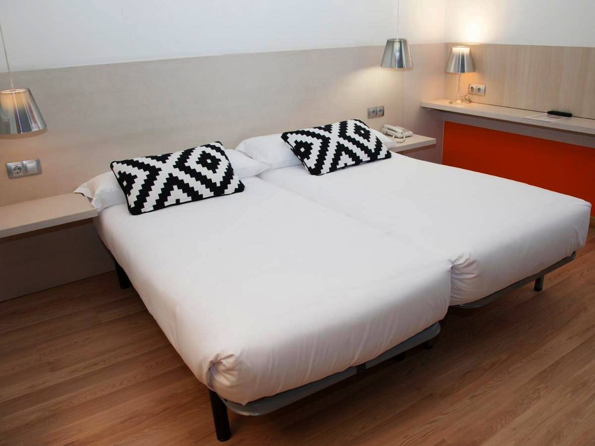 Hotel para 10 personas con jardín in Soria, Provincia de Soria