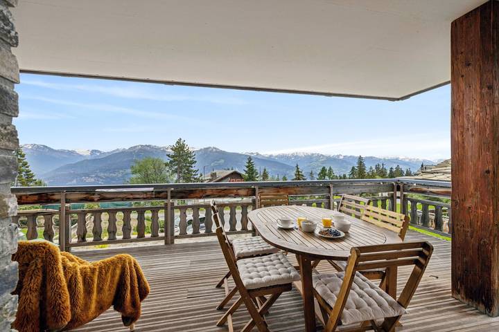 Gîte pour 8 personnes, avec balcon et balcon/terrasse à Mollens - 4