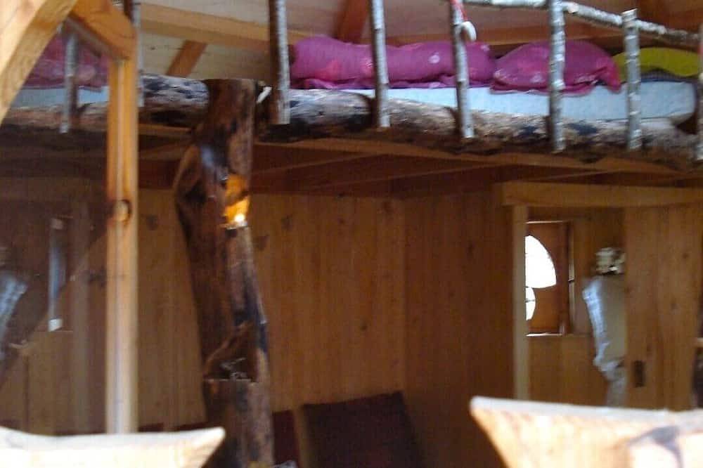 - Cabane Amour- Cabane de 2 à 4 voyageurs + spa privatif + piscine en saison in Brassac, Quercy
