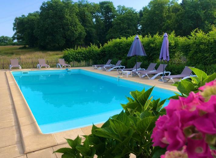Gîte pour 10 personnes, avec piscine et jardin, animaux acceptés - 1