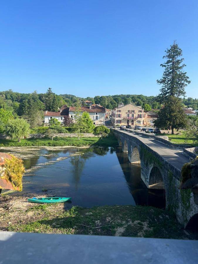 Hostellerie Les Griffons in Bourdeilles, Périgord Vert