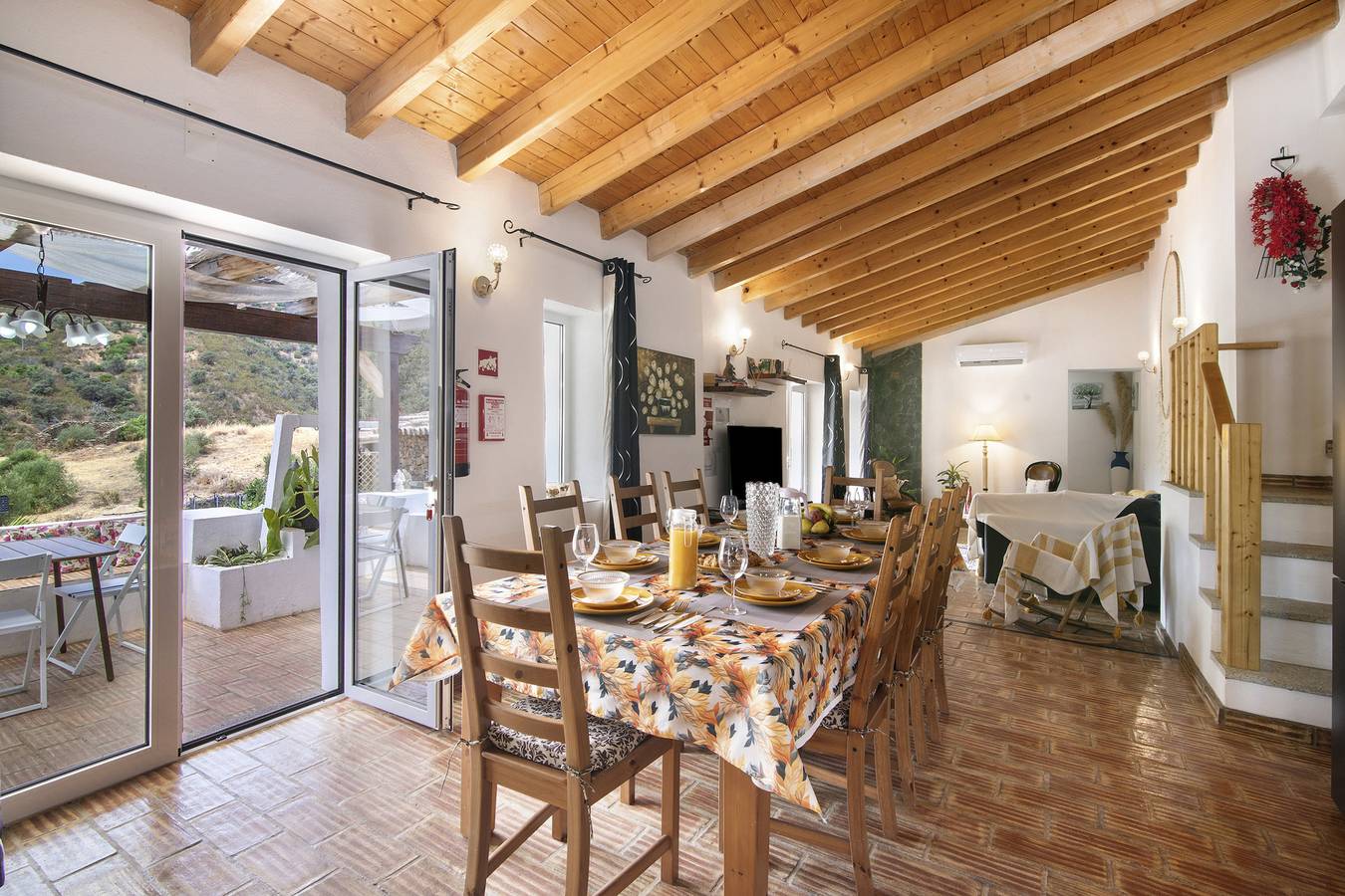 Holiday Home "Quinta do Silêncio T4" with Mountain View, Shared Pool & Wi-Fi in Tavira (Santa Maria), Serra do Caldeirão