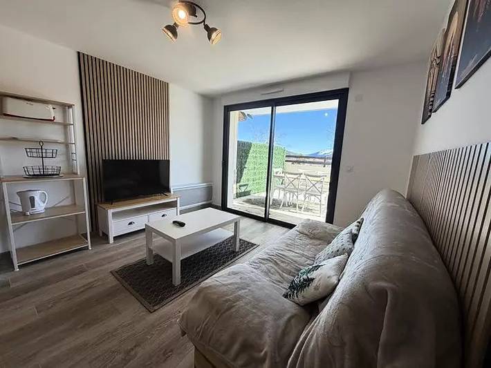 Appartement entier, Charmant appartement pour 6 personnes à deux pas des pistes avec une belle vue sur le village in Les Angles, Parc naturel régional des Pyrénées catalanes