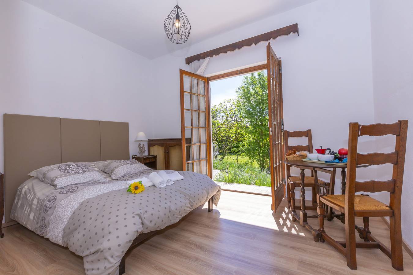 Villa Martine Au Bord Du Lac in Cadrezzate con Osmate, Lago Maggiore (Lombardei)