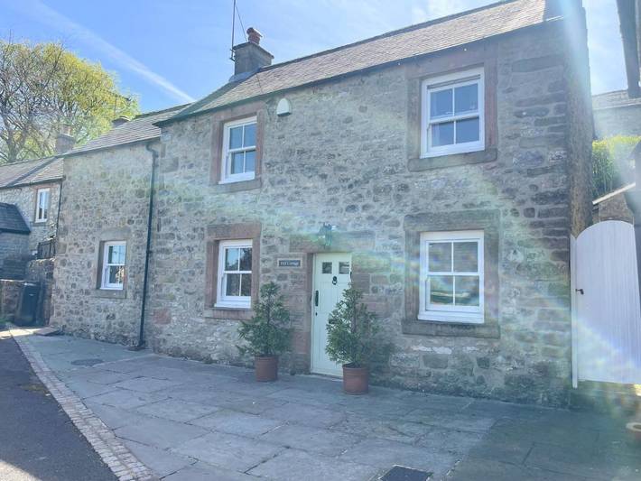 Holiday rental for 4 people, with Terrace and Garden as well as View in Winster
